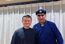 网友内蒙偶遇马云晒合照:谦逊有礼 酒量也不错-程序员中文网