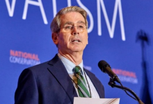 美财长：正牵头物色鲍威尔的继任人选-程序员中文网