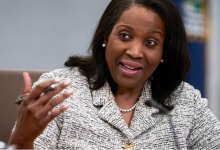 美联储理事库克硬刚特朗普：不会因受到霸凌而辞职-程序员中文网